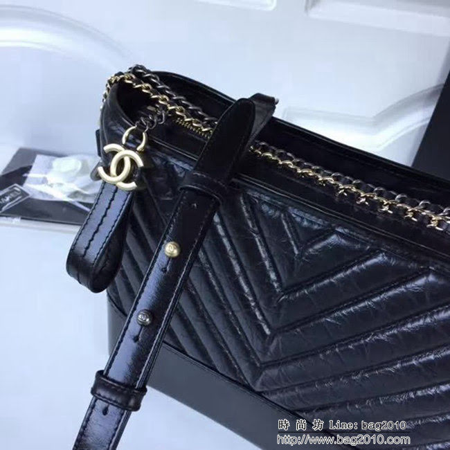 香奈兒CHANEL2018年新款V格 Chanel Gabrielle 全黑色鏈條流浪包 DSC2062